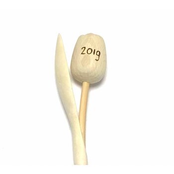 Houten tulpen met gravering