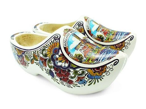 Wooden shoes poly windmill