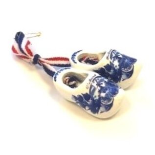 Brooch / corsage clogs Delft blue