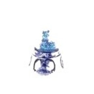 Kleine sneeuwbol delftsblauw met een dorpje met molen