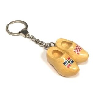 Keychain with 2 clogs with flag