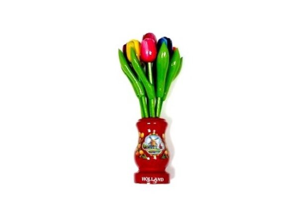 Gemischte Tulpen aus Holz in einer roten Holzvase