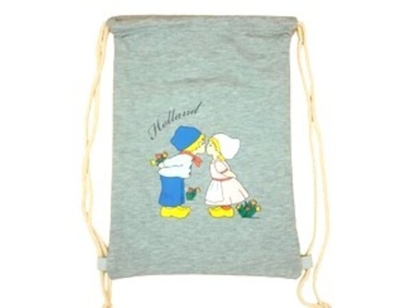 Rugzak kussend paartje