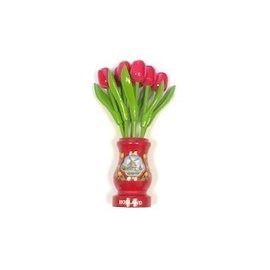 Rosa Tulpen aus Holz in einer roten Holzvase