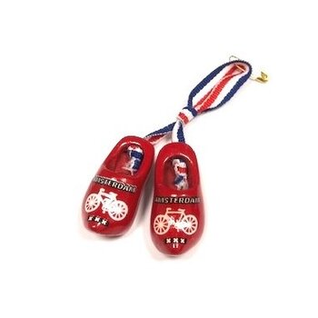 Rote Brosche / Corsage Clog Amsterdam Rote Brosche / Corsage Clog Amsterdam