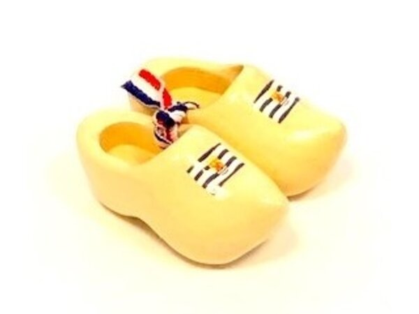 Souvenirclogs with flag 8cm