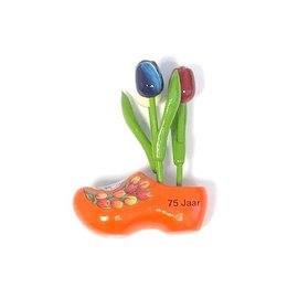 Wooden tulips on a clog with text