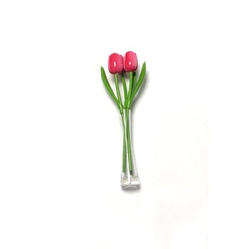 Rosa - weiße Tulpen aus Holz in einer Glasvase