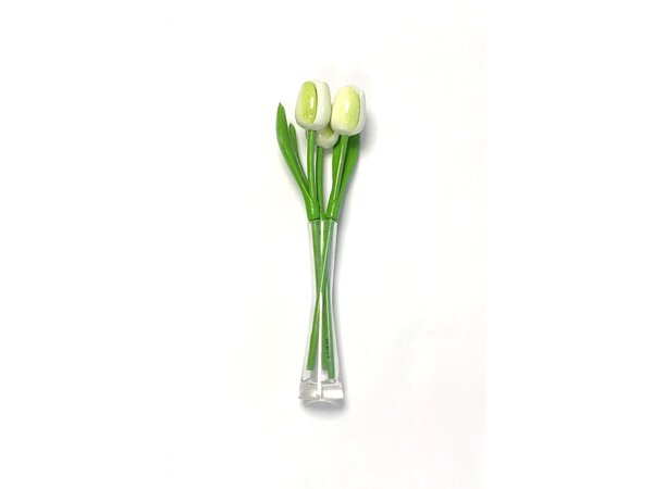 Weiße Tulpen aus Holz in Glasvase