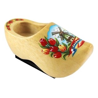 Magnet clog lacquered clear