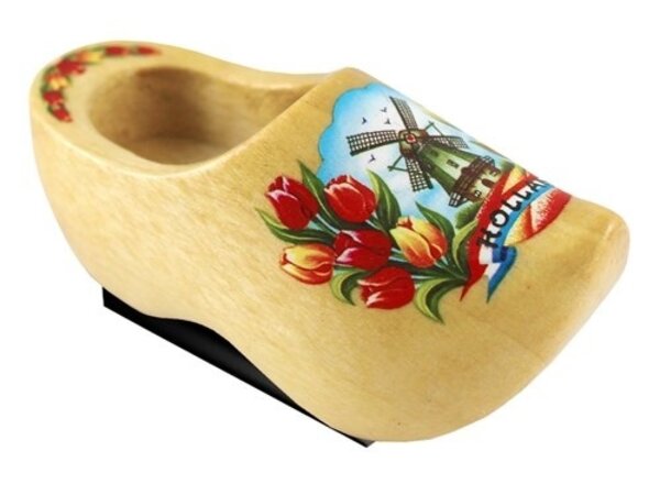Magnet clog lacquered clear