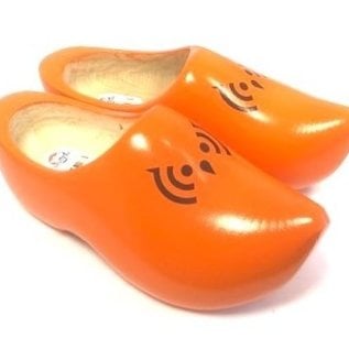 pointed wooden shoes with logo