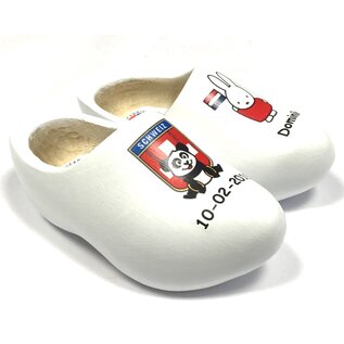 Geburt Clogs mit einem Namen und Datum oder ein Bild.
