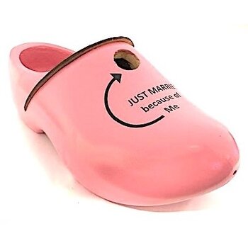 Birdhouse clog painted with text