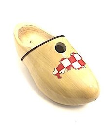 Birdhouse clog with flag