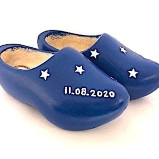 birth Clogs with text
