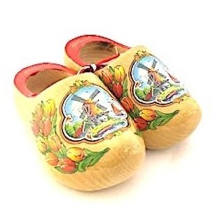 varnished souvenirs clogs 14 cm with tulip
