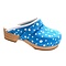  Blauer Schuhclog mit weißen Punkten