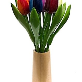 Kleine Tulpen aus Holz in einer Designvase aus Holz