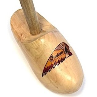 Golf clogs with logo and stem