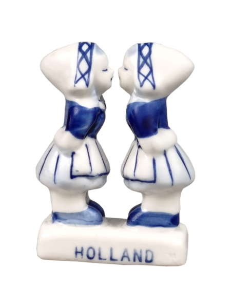 Dutch kissing girls delft blue