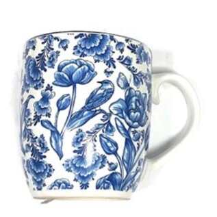 Cup with Delft blue tulips