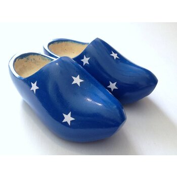 Kinder-Holzschuhe mit Sternen