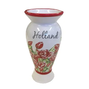 Vase mit roten Blumen