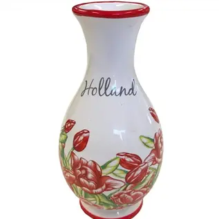 Vase mit roten Tulpen