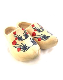 Dutch clogs with tulips