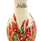 Vase mit roten Tulpen