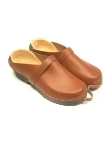 Brown skipperclogs