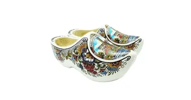 Wooden shoes with Mill