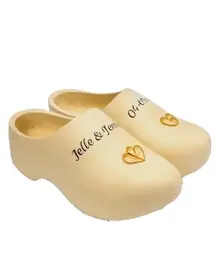 wedding wooden shoes
