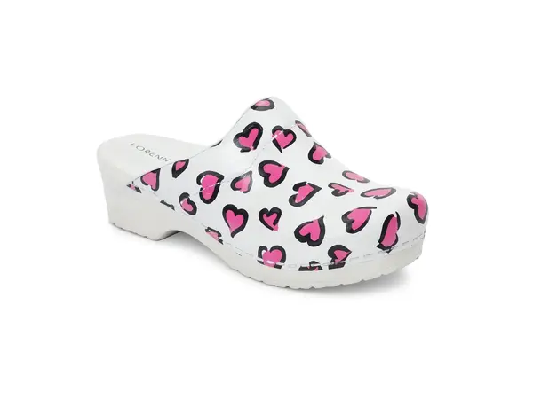 Medizinische Clogs mit Herzen