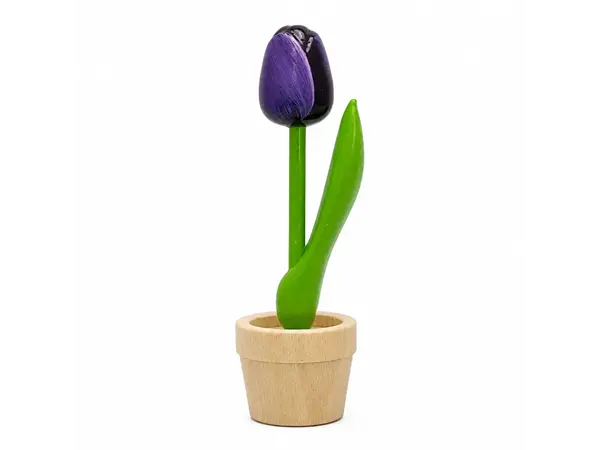 Dunkelviolette Holztulpe im Topf