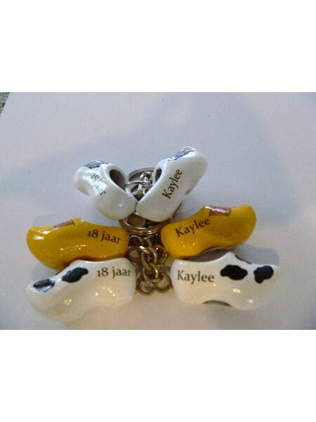 Clog keychain with text