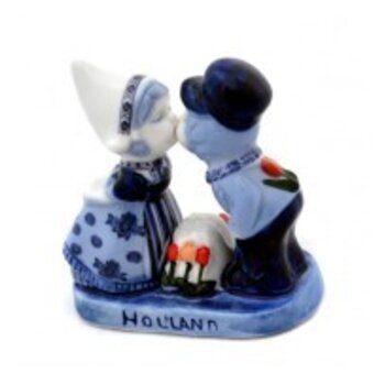 kussend paartje delfts blauw kussend paartje delfts blauw