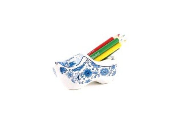 Delft Blue clog sharpener with crayons Delft Blue clog sharpener with crayons