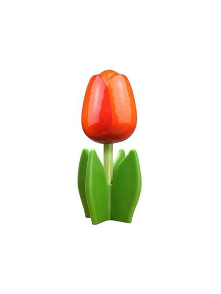 Oranje houten tulp op een blad