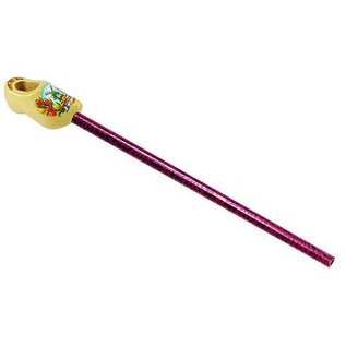 Bleistift mit einem Clog in der Farbe lackiert