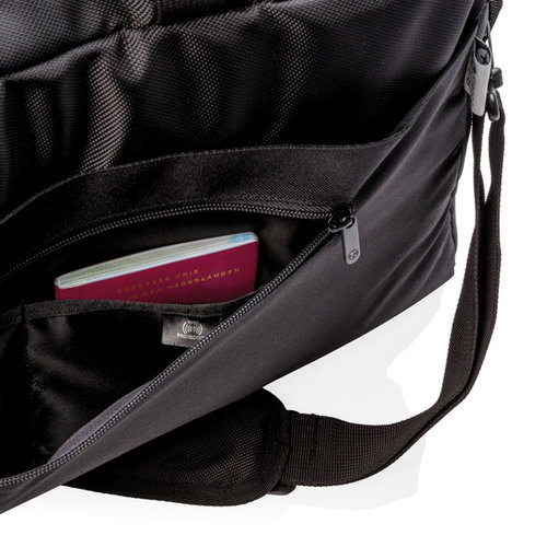 Swiss Peak RFID weekendtas met kofferopening en laptopvak PV P762.271 Swiss Peak RFID weekendtas met kofferopening en laptopvak PV P762.271