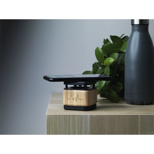 Bamboo Block Speaker met draadloze oplader 265893 gegraveerd met logo