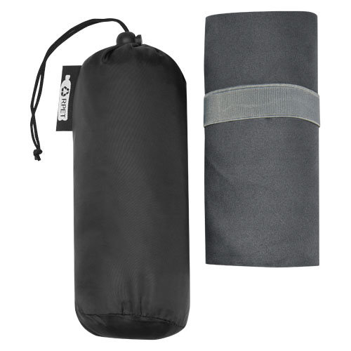 Bad & Wellness geschenken Pieter ultra lichtgewicht en sneldrogende handdoek van gerecycled PET