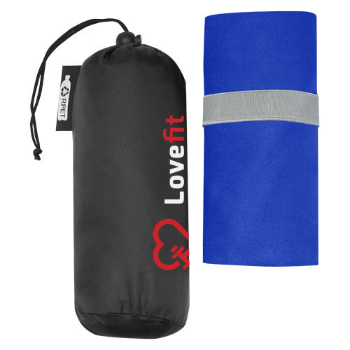 Bad & Wellness geschenken Pieter ultra lichtgewicht en sneldrogende handdoek van gerecycled PET