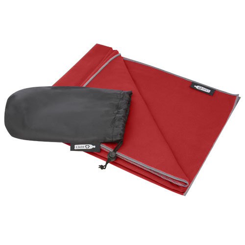 Bad & Wellness geschenken Pieter ultra lichtgewicht en sneldrogende handdoek van gerecycled PET