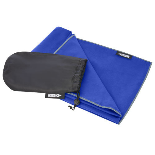 Bad & Wellness geschenken Pieter ultra lichtgewicht en sneldrogende handdoek van gerecycled PET
