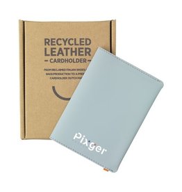 Paspoorthoesje is gemaakt van gerecycled leer