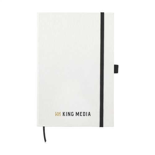 Duurzaam Notitieboekje van Melkpakken A5 153542 met cover van gerecyclede melkpakken, 160 FSC-pagina’s, sluitelastiek en leeslint