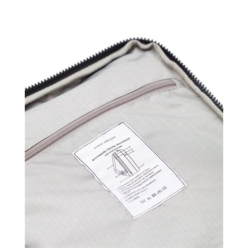 DeBle VINGA moderne reisrugzak met logo 50031